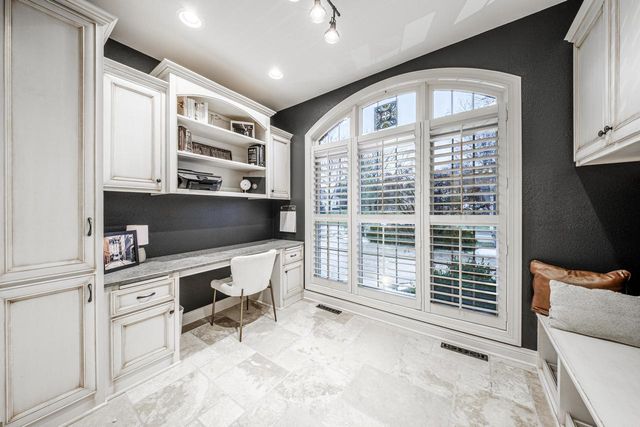 1403 E Bristlecone DRIVE, Hartland, WI 53029