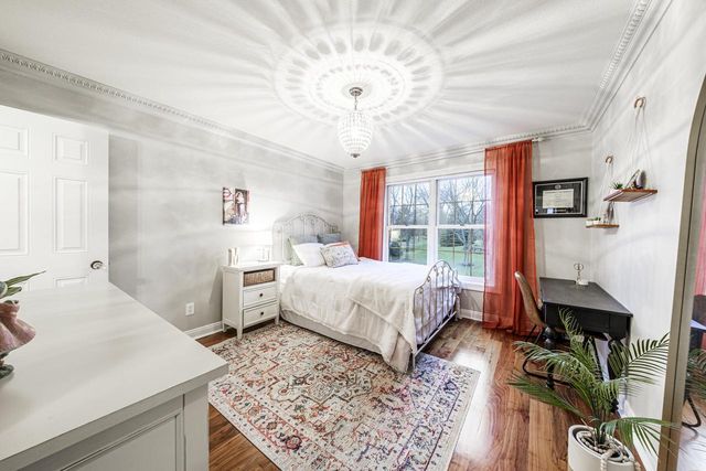 1403 E Bristlecone DRIVE, Hartland, WI 53029