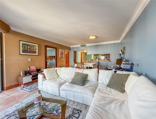 520 Brickell Key Dr A1912, Miami, FL 33131