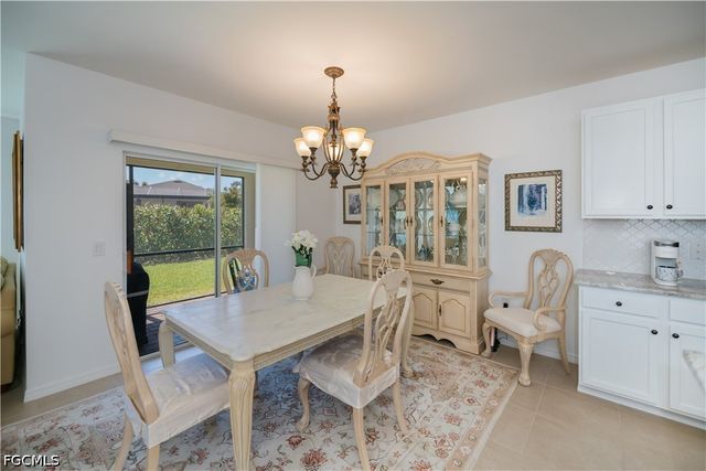 2548 Ocasa CT, Cape Coral, FL 33909