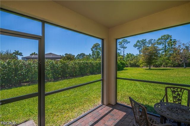 2548 Ocasa CT, Cape Coral, FL 33909