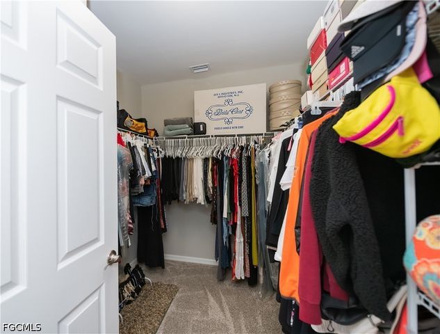 2548 Ocasa CT, Cape Coral, FL 33909