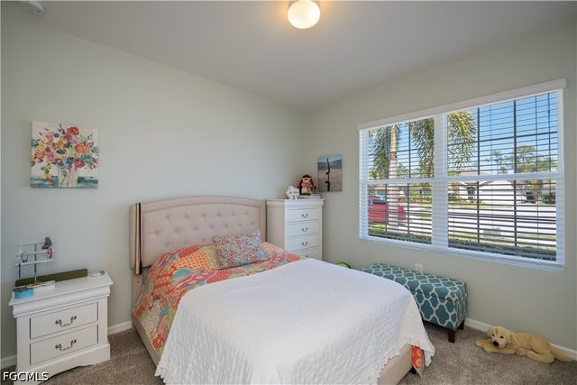 2548 Ocasa CT, Cape Coral, FL 33909