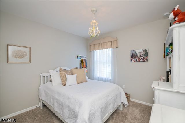 2548 Ocasa CT, Cape Coral, FL 33909