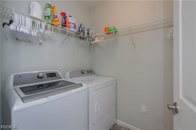 2548 Ocasa CT, Cape Coral, FL 33909