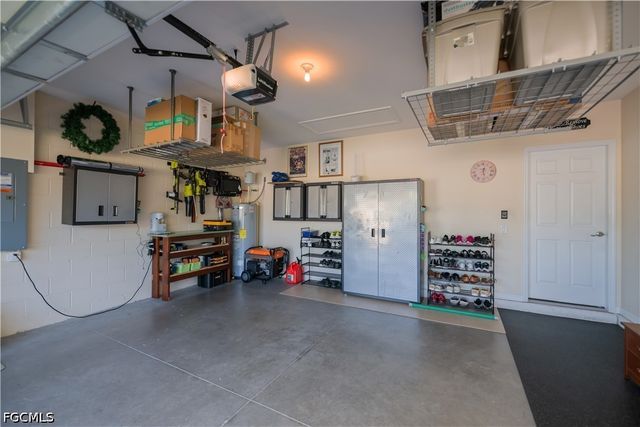 2548 Ocasa CT, Cape Coral, FL 33909