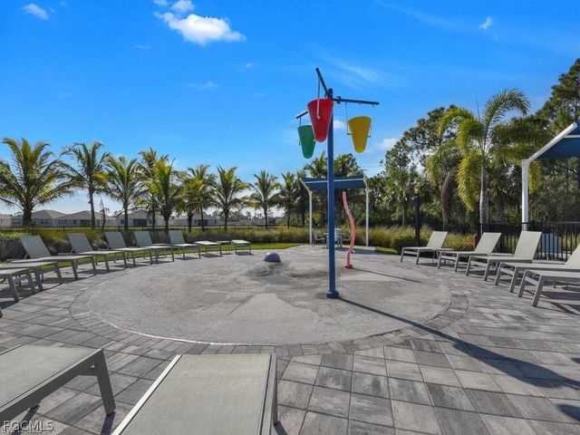 2548 Ocasa CT, Cape Coral, FL 33909