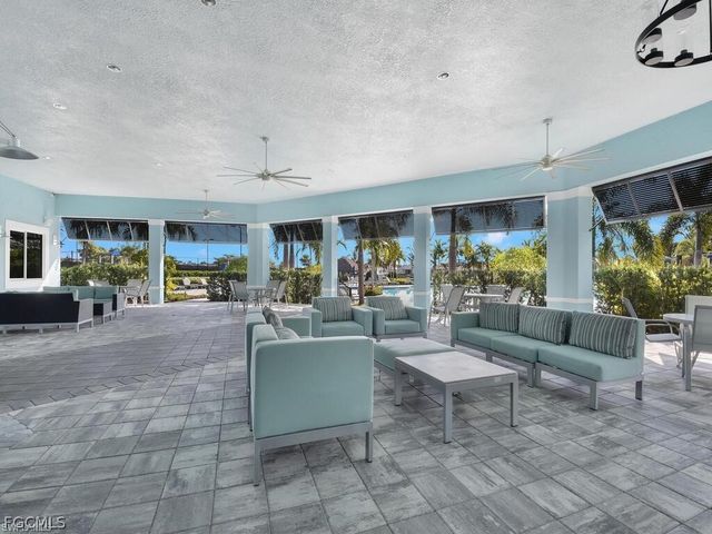 2548 Ocasa CT, Cape Coral, FL 33909