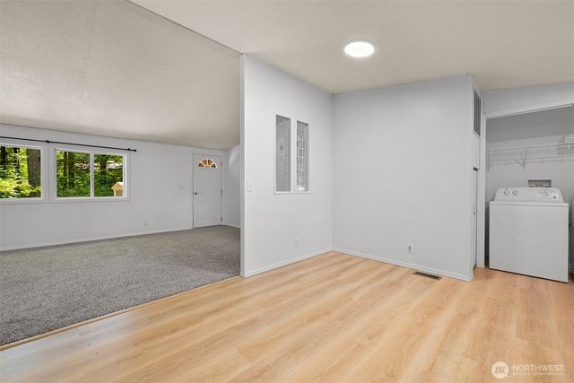 8331 Golden Valley Drive, Maple Falls, WA 98266