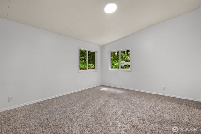 8331 Golden Valley Drive, Maple Falls, WA 98266