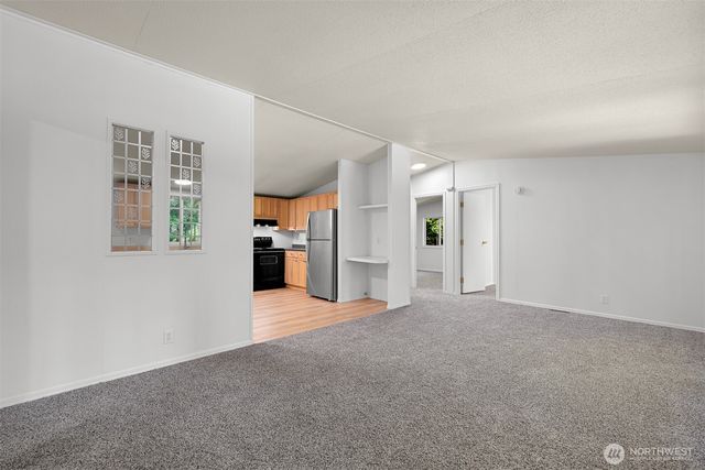 8331 Golden Valley Drive, Maple Falls, WA 98266
