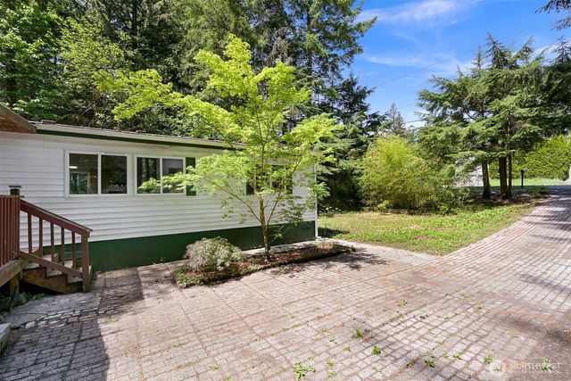 8331 Golden Valley Drive, Maple Falls, WA 98266