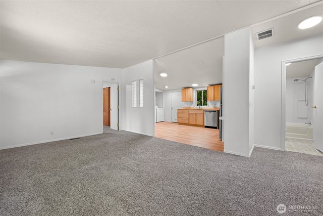 8331 Golden Valley Drive, Maple Falls, WA 98266