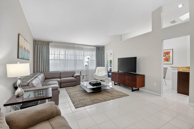 17257 Boca Club Boulevard 1, Boca Raton, FL 33487