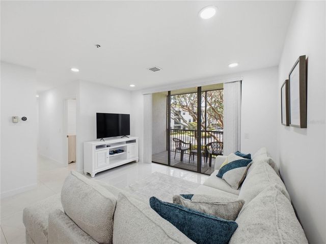 5157 FLORIA WAY J, Boynton Beach, FL 33437