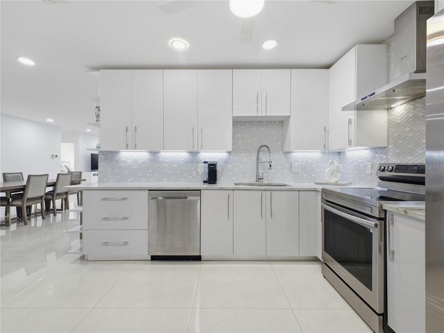 5157 FLORIA WAY J, Boynton Beach, FL 33437