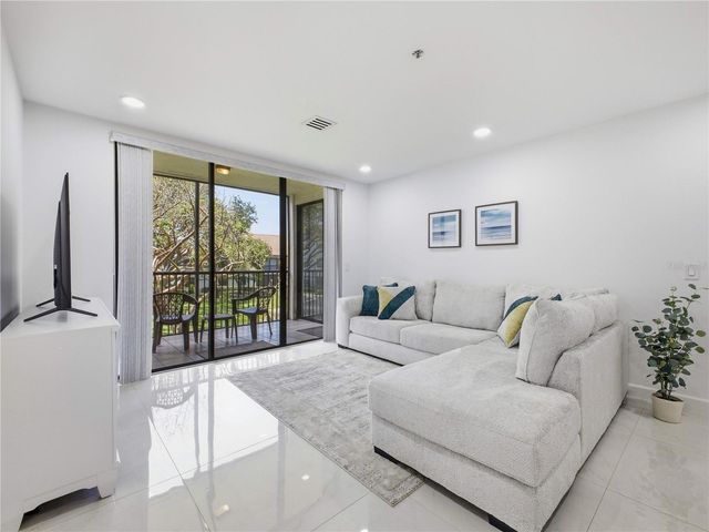 5157 FLORIA WAY J, Boynton Beach, FL 33437