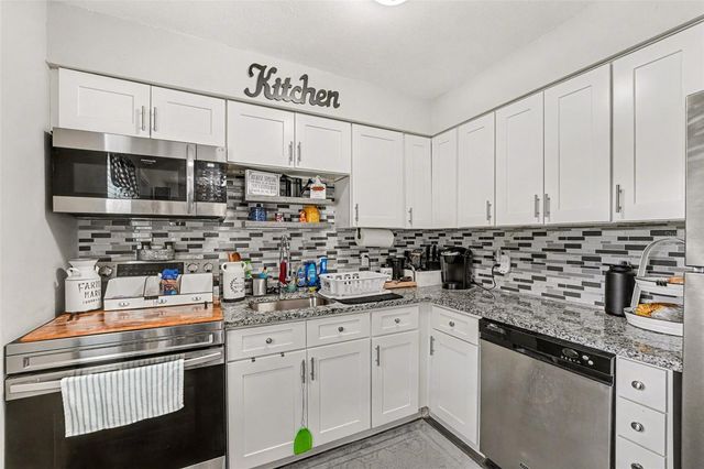 45 QUEENS COURT, Frostproof, FL 33843