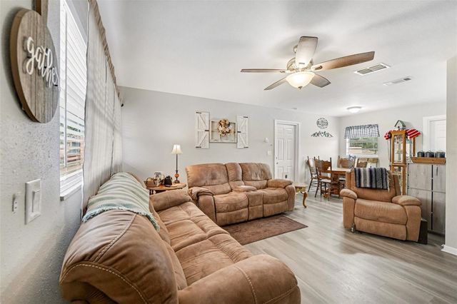 45 QUEENS COURT, Frostproof, FL 33843