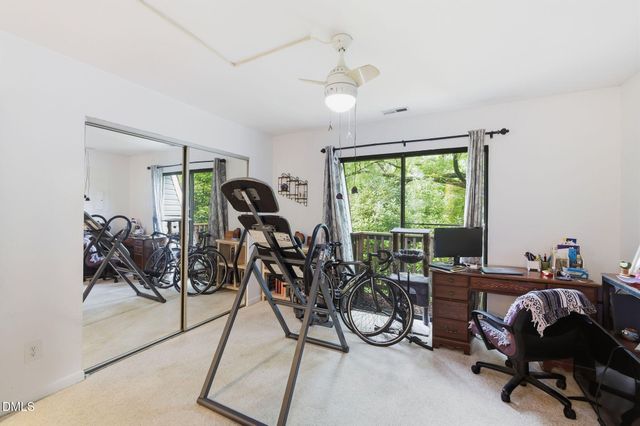 231 Summerwalk Cir, Chapel Hill, NC 27517