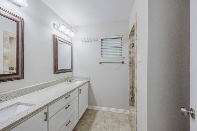 1624 Summer Place Circle, Irving, TX 75062