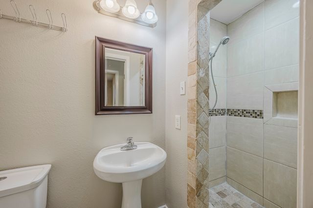 1624 Summer Place Circle, Irving, TX 75062
