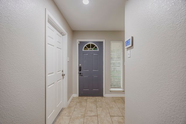1624 Summer Place Circle, Irving, TX 75062