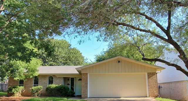 1624 Summer Place Circle, Irving, TX 75062