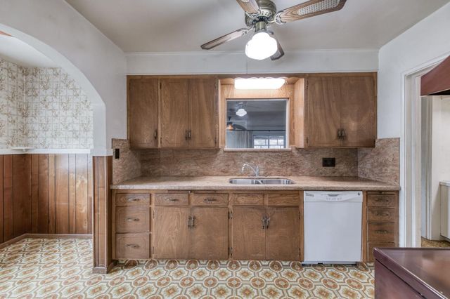 224 S J Street, Madera, CA 93637