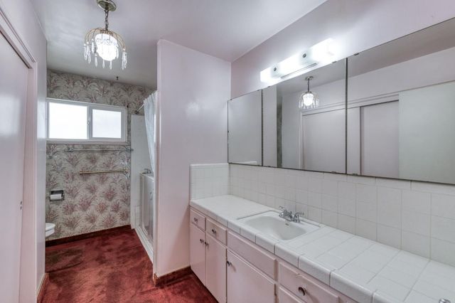 224 S J Street, Madera, CA 93637