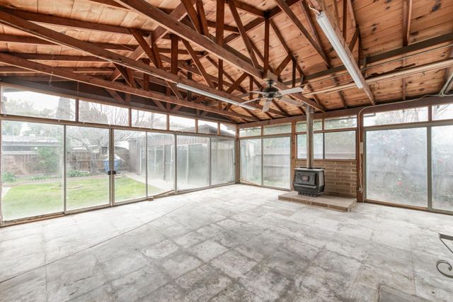 224 S J Street, Madera, CA 93637