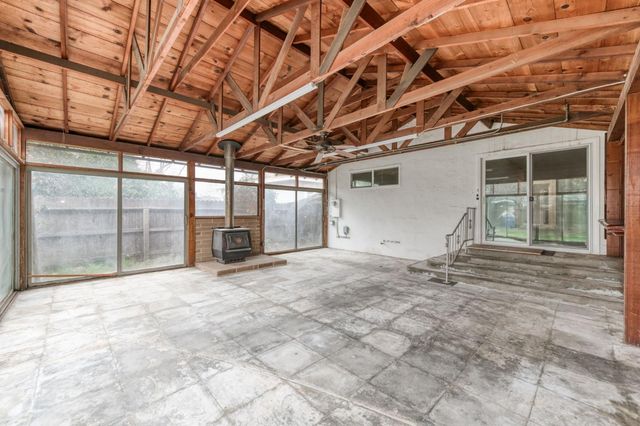 224 S J Street, Madera, CA 93637