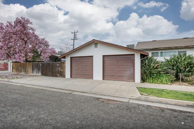 224 S J Street, Madera, CA 93637