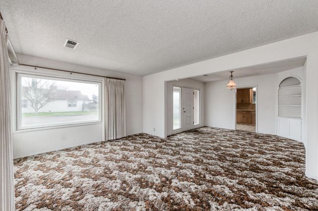 224 S J Street, Madera, CA 93637