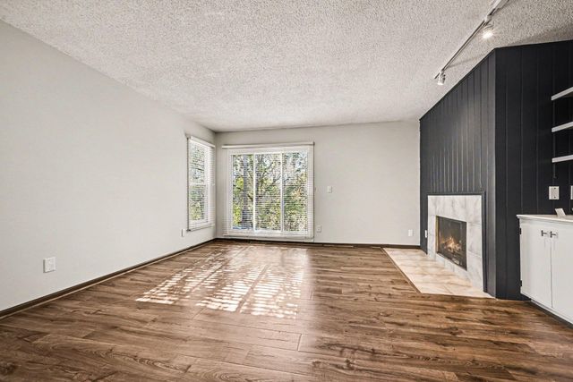 2804 Bryce Court, Burnsville, MN 55337