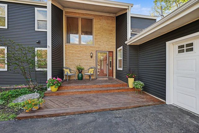 2804 Bryce Court, Burnsville, MN 55337