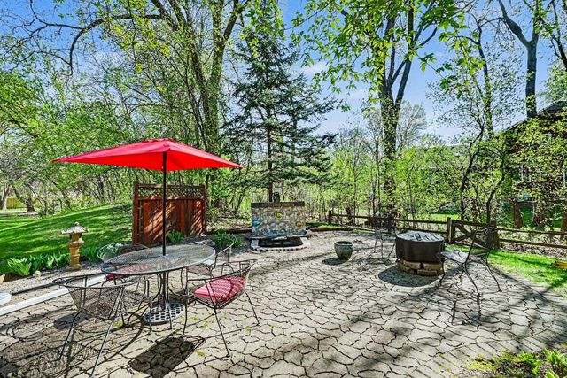 2804 Bryce Court, Burnsville, MN 55337