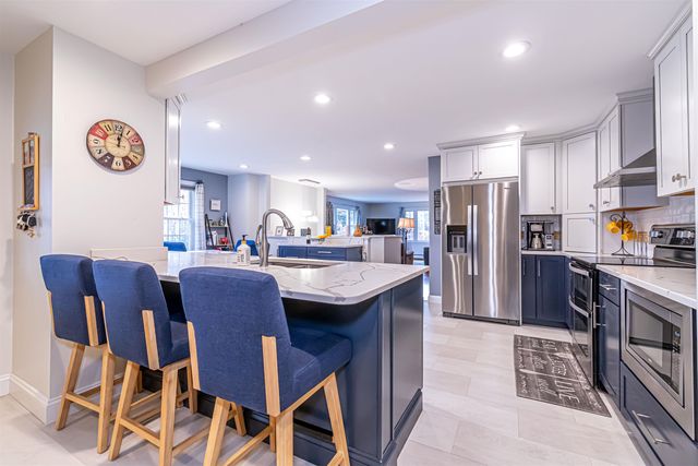 69 Bean Road, Merrimack, NH 03054
