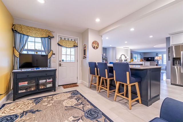69 Bean Road, Merrimack, NH 03054