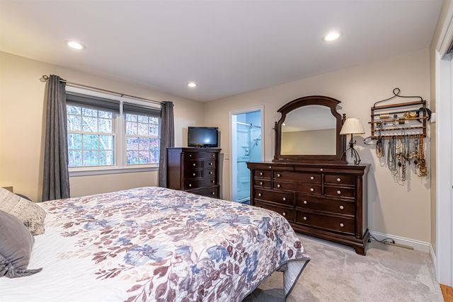 69 Bean Road, Merrimack, NH 03054