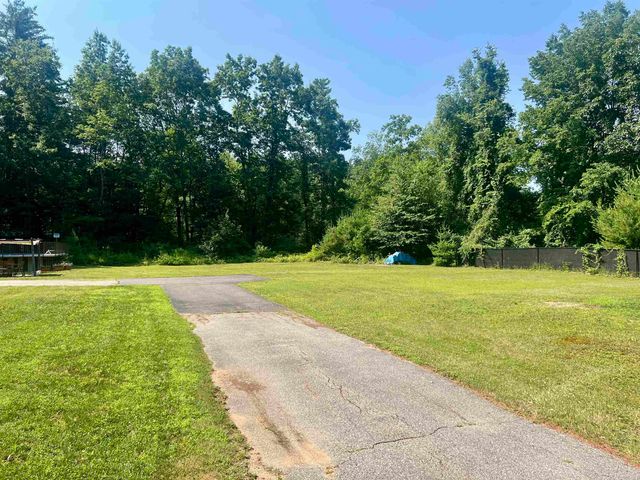 69 Bean Road, Merrimack, NH 03054