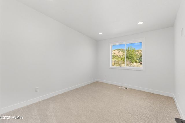 5866 N Fork Road, Eden, UT 84310