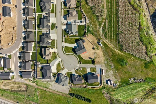 229 Sun Valley Drive, Wenatchee, WA 98801