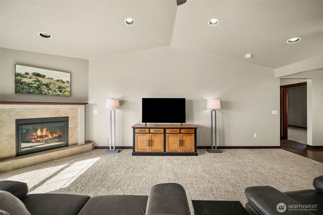 229 Sun Valley Drive, Wenatchee, WA 98801