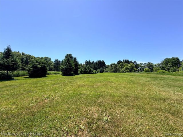 Vacant Mckeachie Road, White Lake, MI 48383