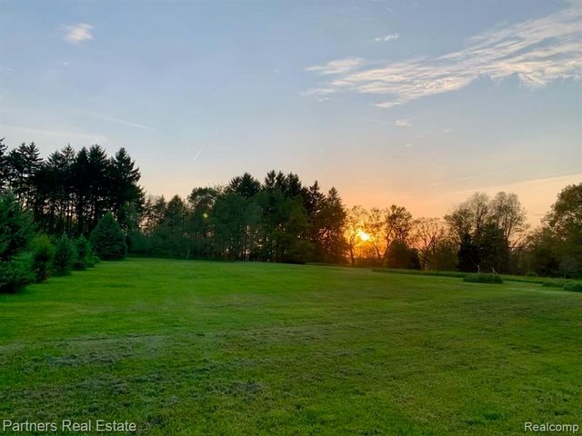 Vacant Mckeachie Road, White Lake, MI 48383