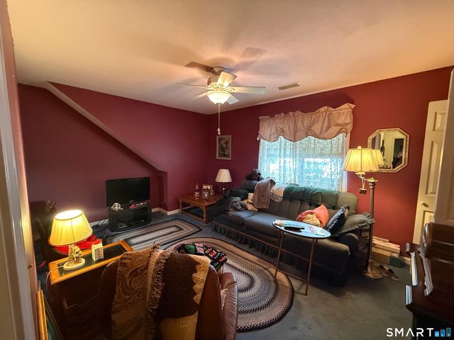 13 Quail Court, Windsor Locks, CT 06096