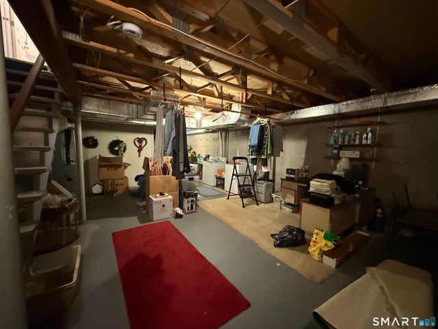 13 Quail Court, Windsor Locks, CT 06096