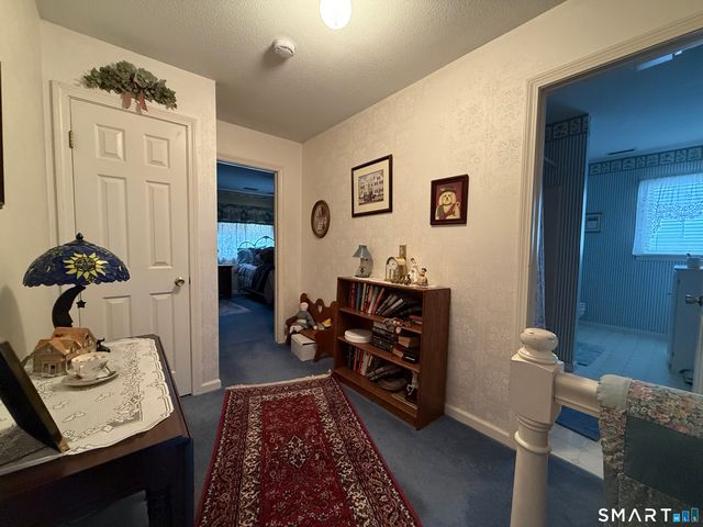 13 Quail Court, Windsor Locks, CT 06096