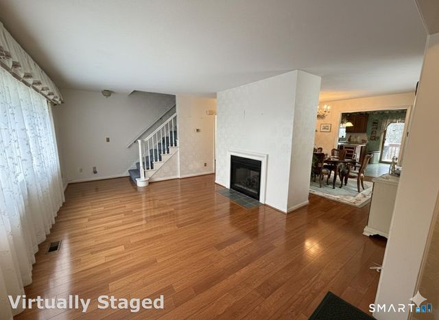 13 Quail Court, Windsor Locks, CT 06096